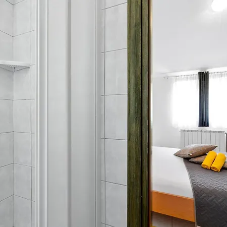 In With Wifi, Private Swimming Pool And Outdoor Swimming Pool Holiday home