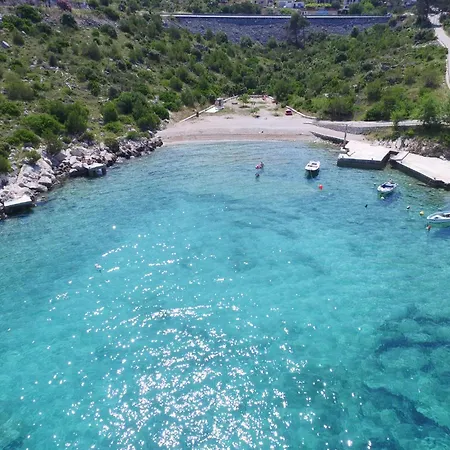 In With Wifi, Private Swimming Pool And Outdoor Swimming Pool Primosten