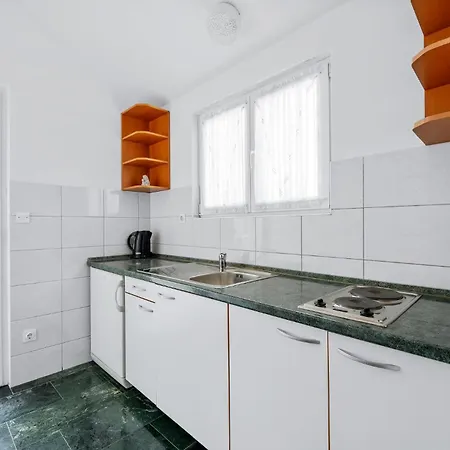 In With Wifi, Private Swimming Pool And Outdoor Swimming Pool