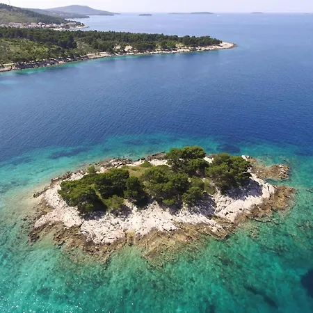 In With Wifi, Private Swimming Pool And Outdoor Swimming Pool *