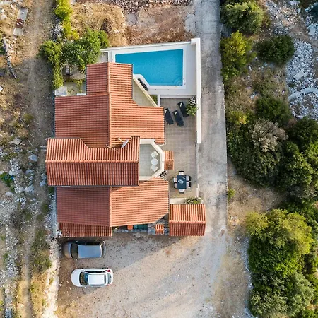 Holiday home In With Wifi, Private Swimming Pool And Outdoor Swimming Pool