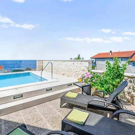 Holiday home In With Wifi, Private Swimming Pool And Outdoor Swimming Pool Primosten